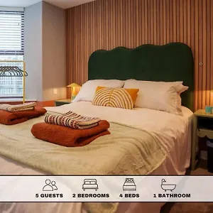 Hideaway - 2 Bed Near Station And Conference Centre Harrogate